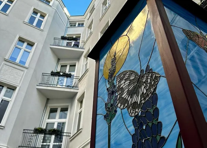 Lägenhet Apartament 9 By Hidden Garden