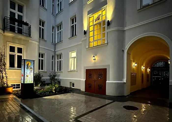 Lägenhet Apartament 9 By Hidden Garden